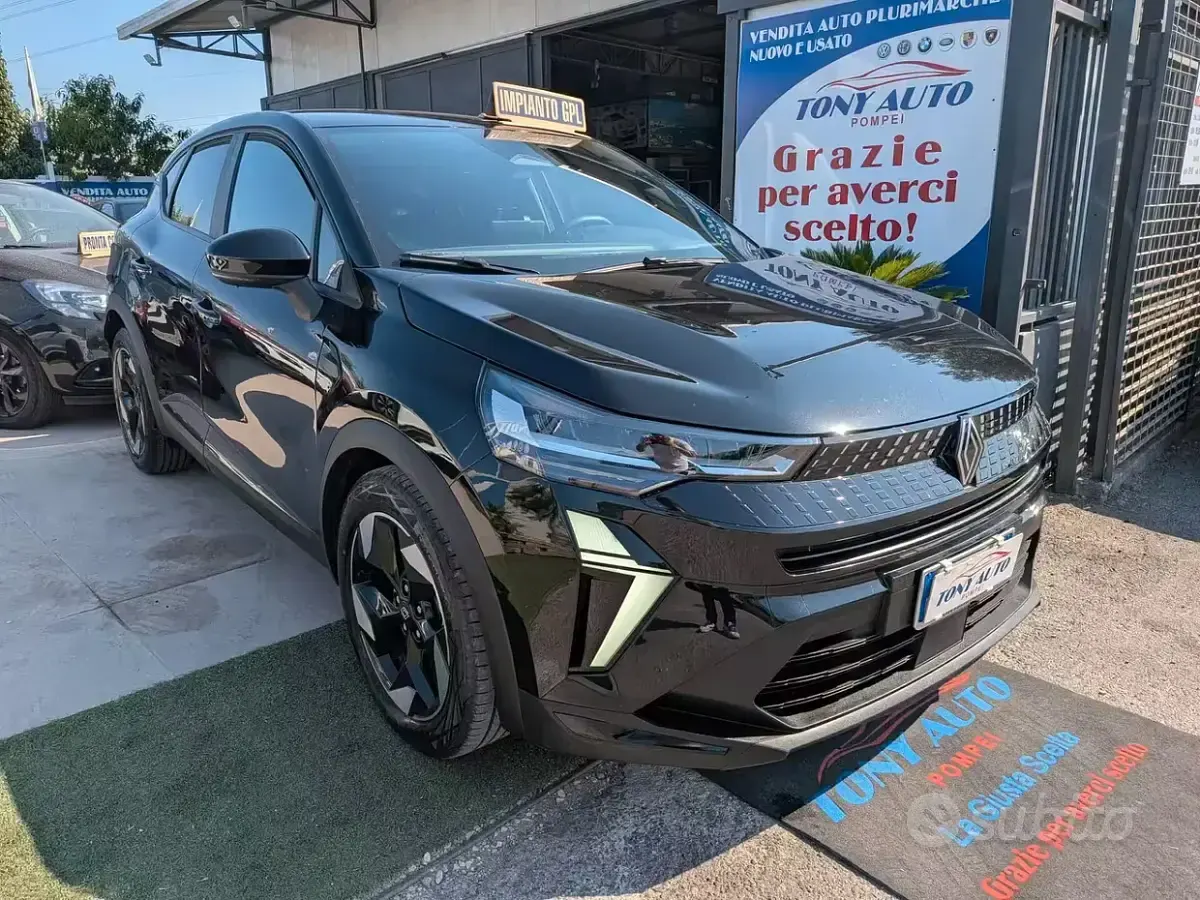 Usata Renault Captur Techno 101 CV (74 kW) 2024 Nero SUV