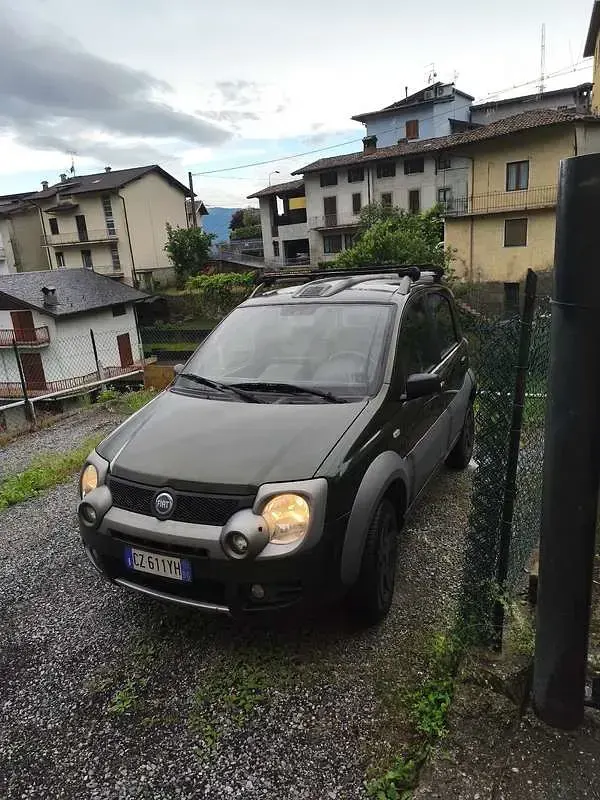 Usata Fiat Panda 4x4 Cross 69 CV (50 kW) 2006 Utilitaria