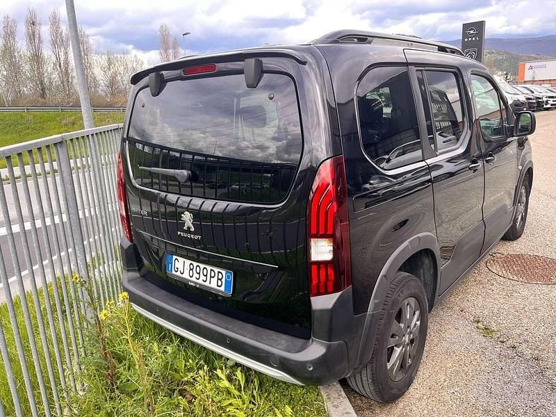 Usata Peugeot Rifter Allure 102 CV (75 kW) 2022 Nero Monovolume