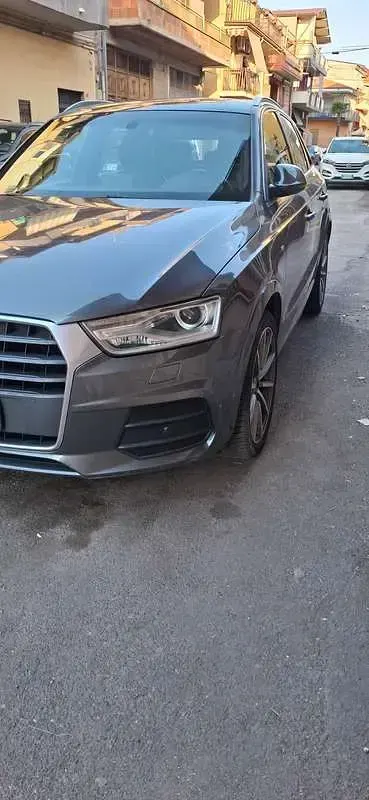 Usata Audi Q3 S-Line 150 CV (110 kW) 2015 Grigio SUV