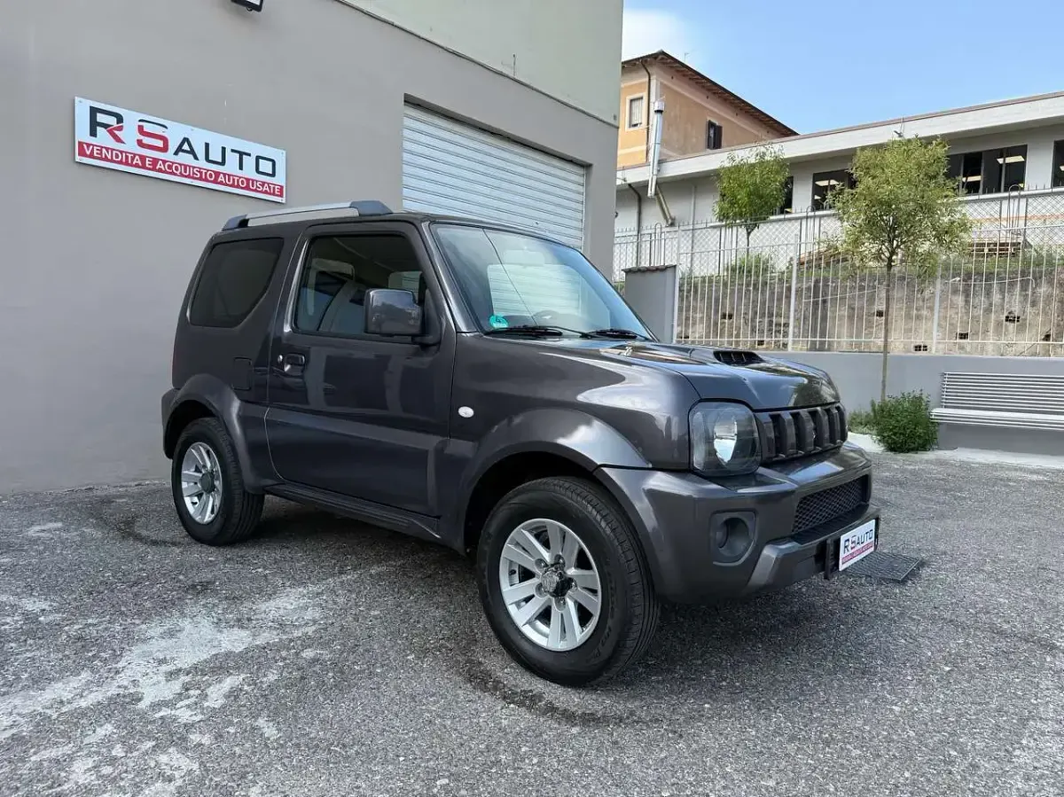 Usata Suzuki Jimny 86 CV (63 kW) 2014 Grigio SUV