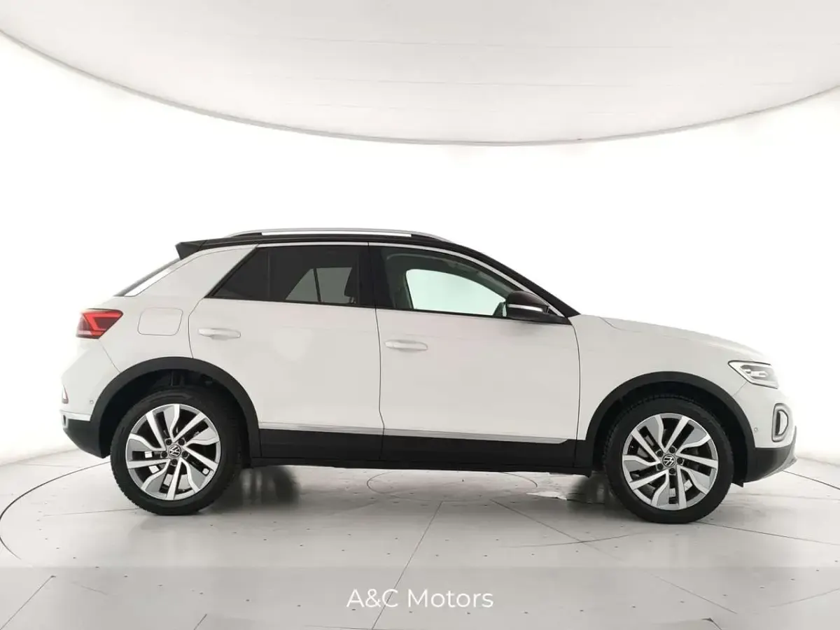 Usata VW T-Roc Style 150 CV (110 kW) 2023 Bianco SUV