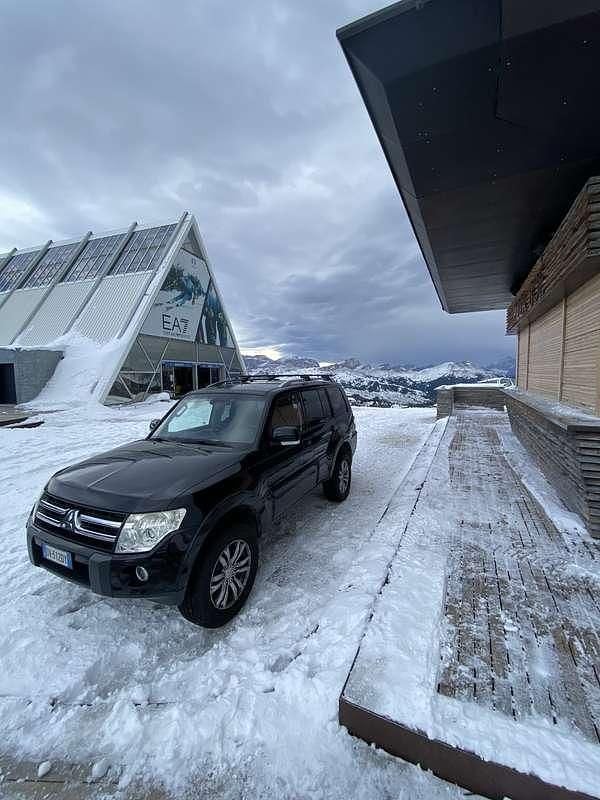 Usata Mitsubishi Pajero Instyle 170 CV (125 kW) 2009 SUV