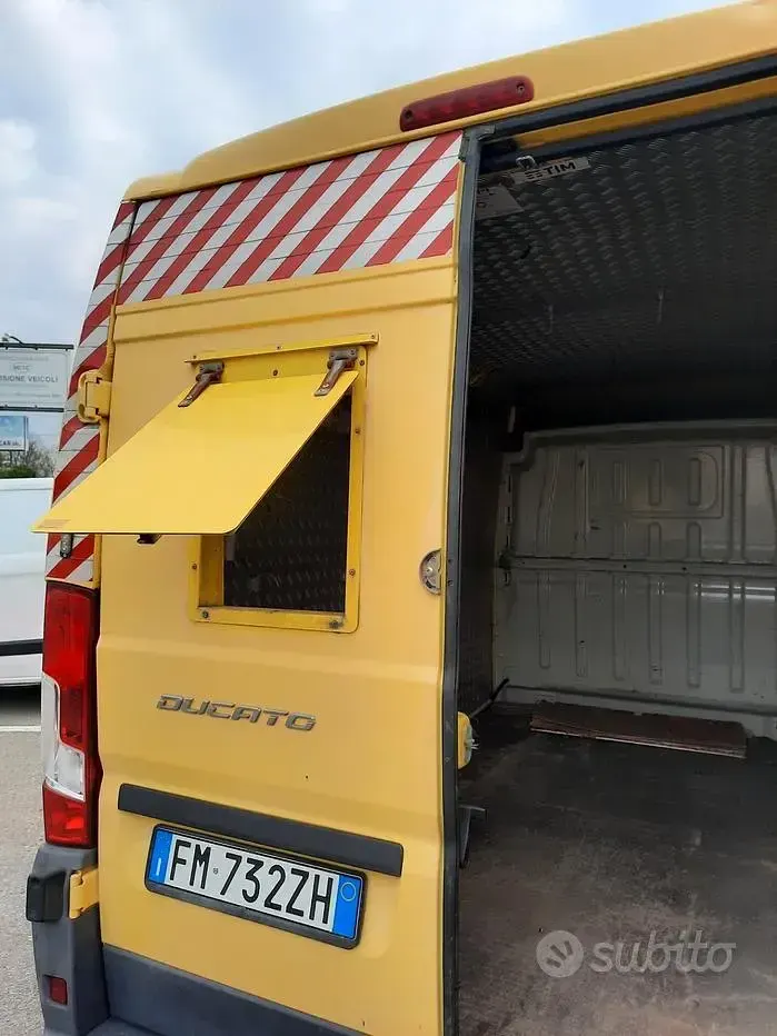 Usata Fiat Ducato 33 131 CV (96 kW) 2018 Giallo Furgone