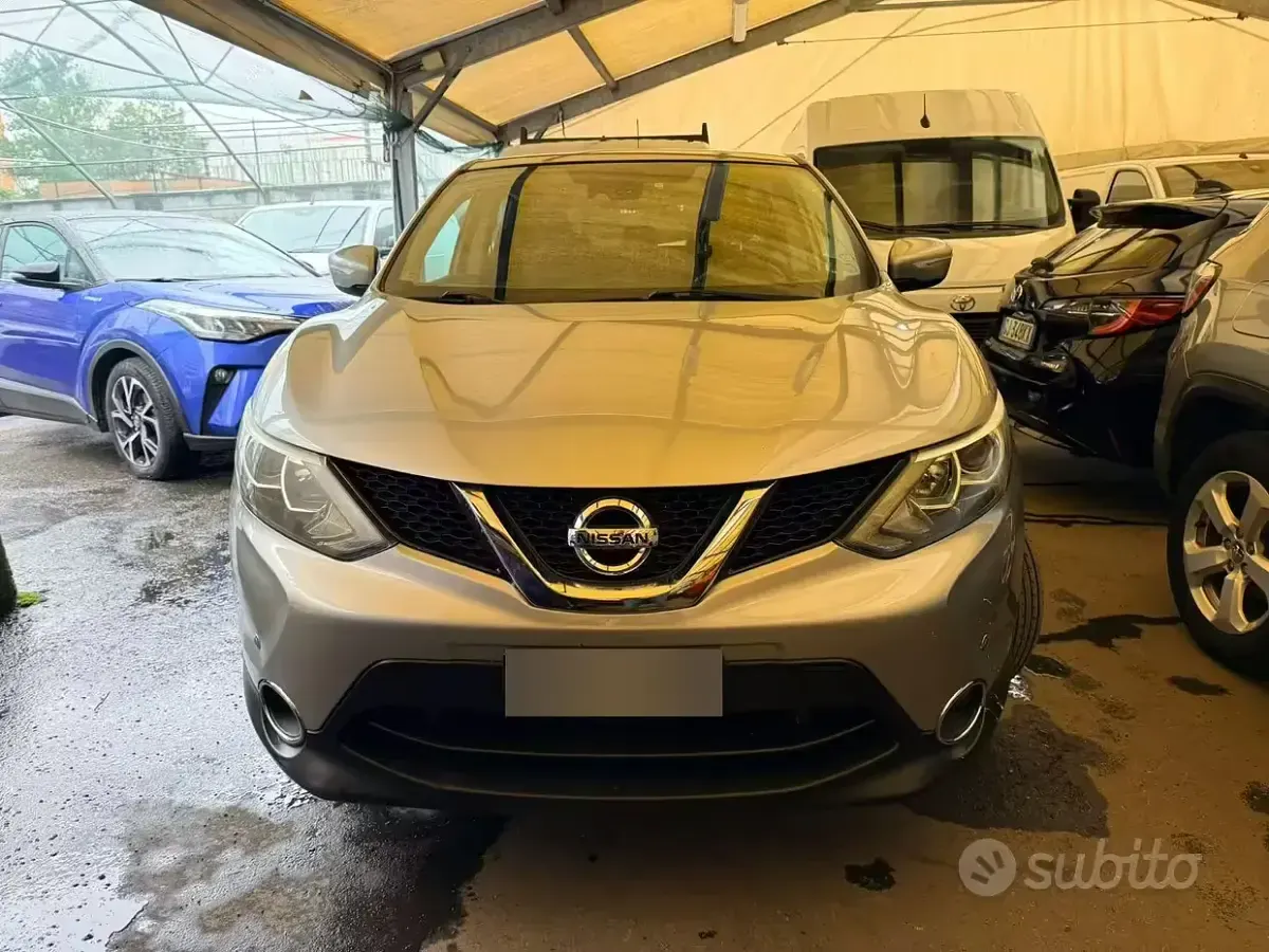 Usata Nissan Qashqai 131 CV (96 kW) 2014 Grigio SUV