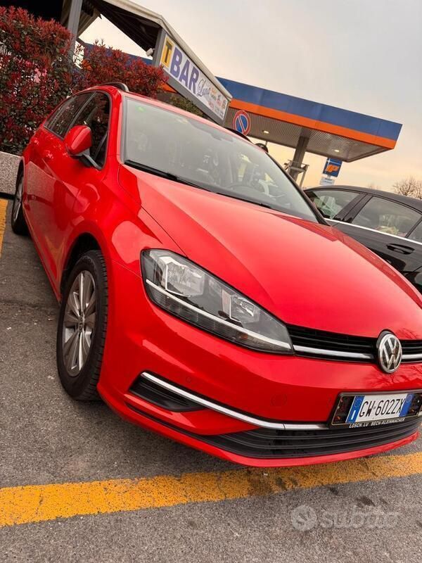Rosso Usata 2017 VW Golf VII Highline Station wagon | 11.000 € (Buon prezzo) - Immagine 1/4