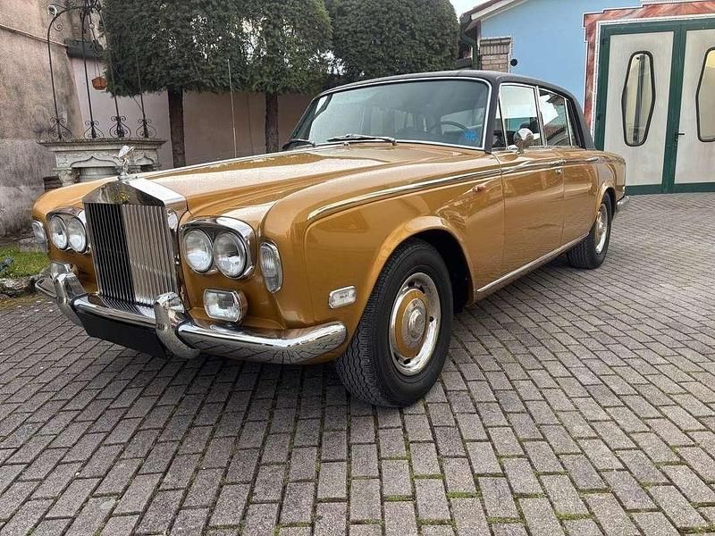 Usata Rolls Royce Silver Shadow 200 CV (147 kW) 1977 Oro Berlina