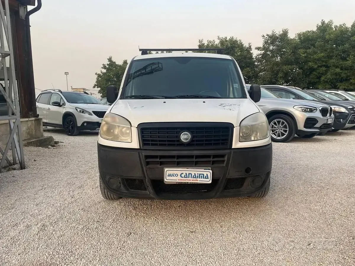 Usata Fiat Doblò 85 CV (62 kW) 2008 Bianco Monovolume