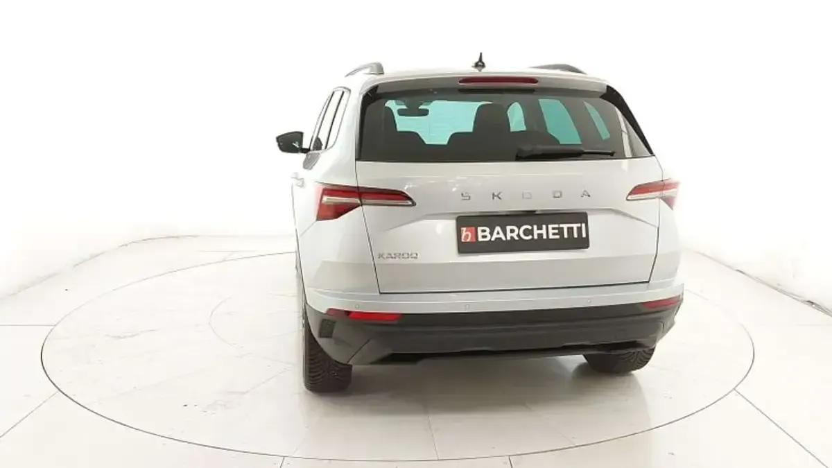 Usata Skoda Karoq Executive 116 CV (85 kW) 2024 Argento SUV