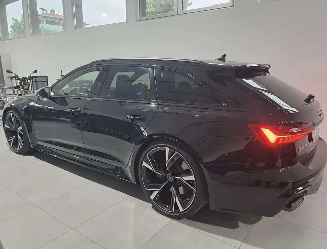 Usata Audi RS6 600 CV (441 kW) 2021 Station wagon