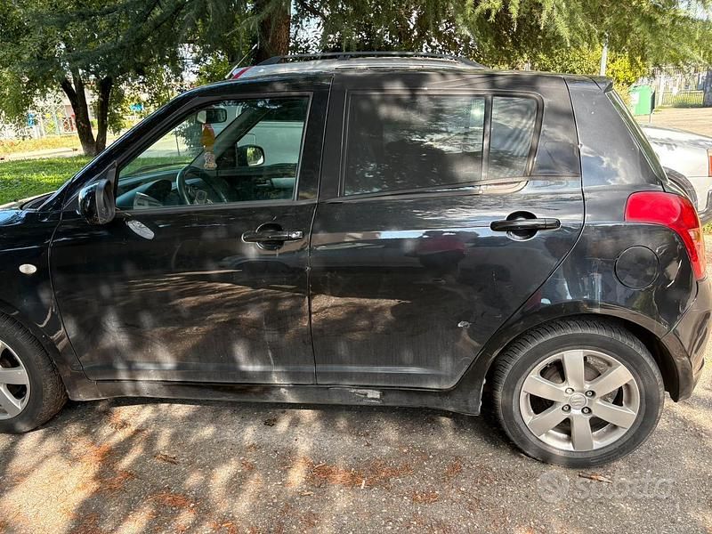 Usata Suzuki Swift GL 92 CV (67 kW) 2008 Nero Utilitaria