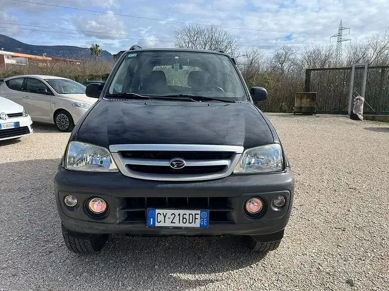 Usata Daihatsu Terios 86 CV (63 kW) 2005 Nero SUV