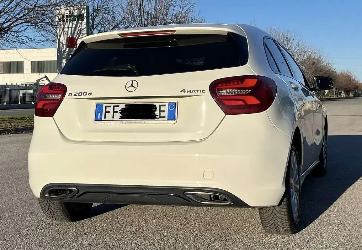 Usata Mercedes A200 Premium 136 CV (100 kW) 2016 Berlina