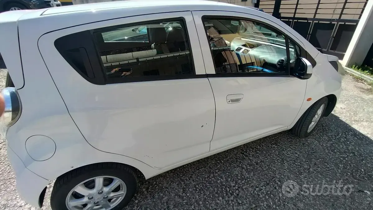 Usata Chevrolet Spark 68 CV (50 kW) 2011 Utilitaria