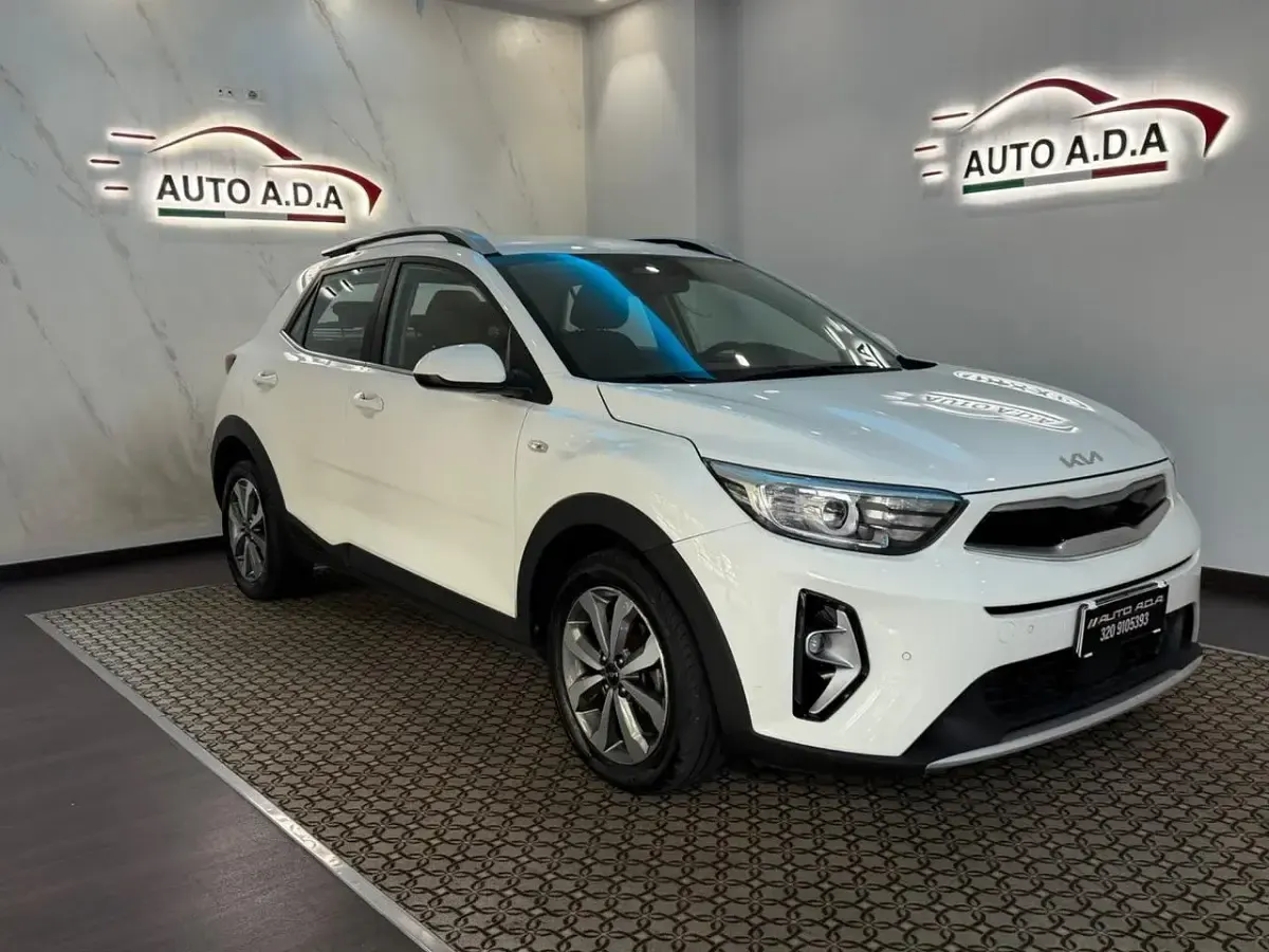 Usata Kia Stonic GT-Line 101 CV (74 kW) 2022 Bianco SUV