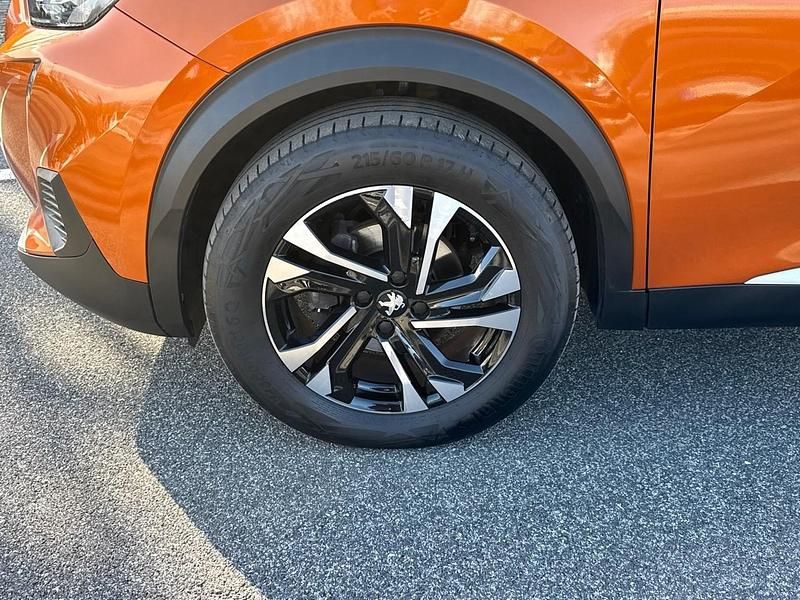 Usata Peugeot 2008 Allure 131 CV (96 kW) 2023 Arancione SUV