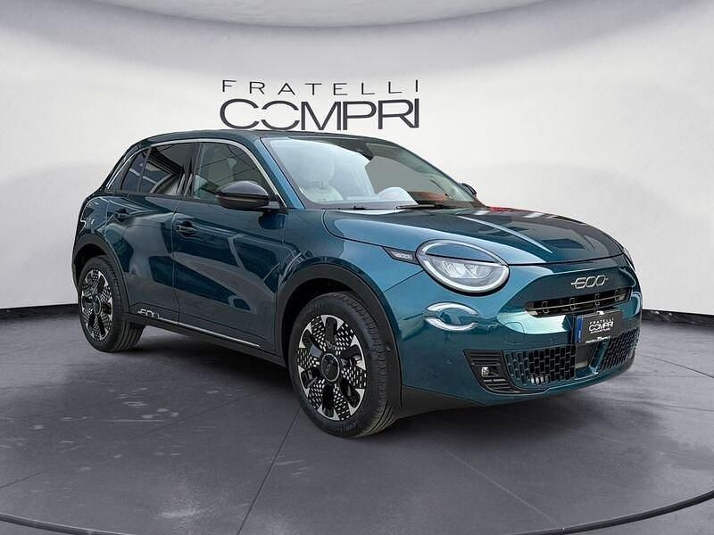 Usata Fiat 600 La Prima 101 CV (74 kW) 2025 Verde mare d'italia SUV
