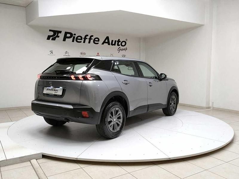 Usata Peugeot 2008 Active 101 CV (74 kW) 2021 Grigio SUV