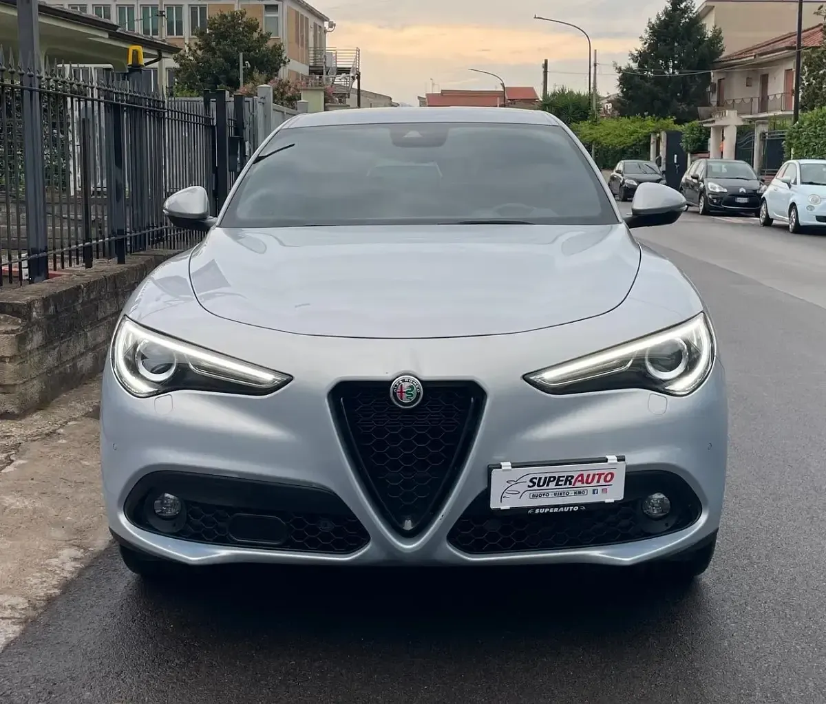 Usata Alfa Romeo Stelvio Sprint 190 CV (139 kW) 2023 Grigio SUV