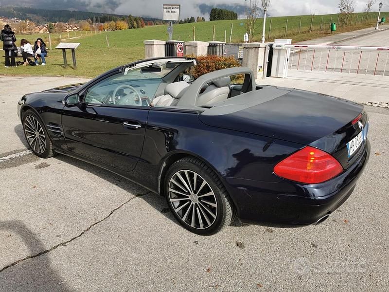 Usata Mercedes SL350 2004 Blu Cabrio