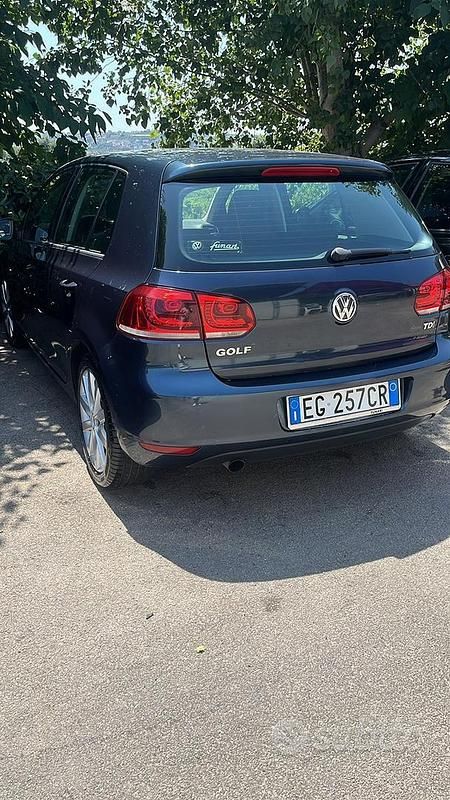 Usata VW Golf VI 105 CV (77 kW) 2011 Blu Utilitaria