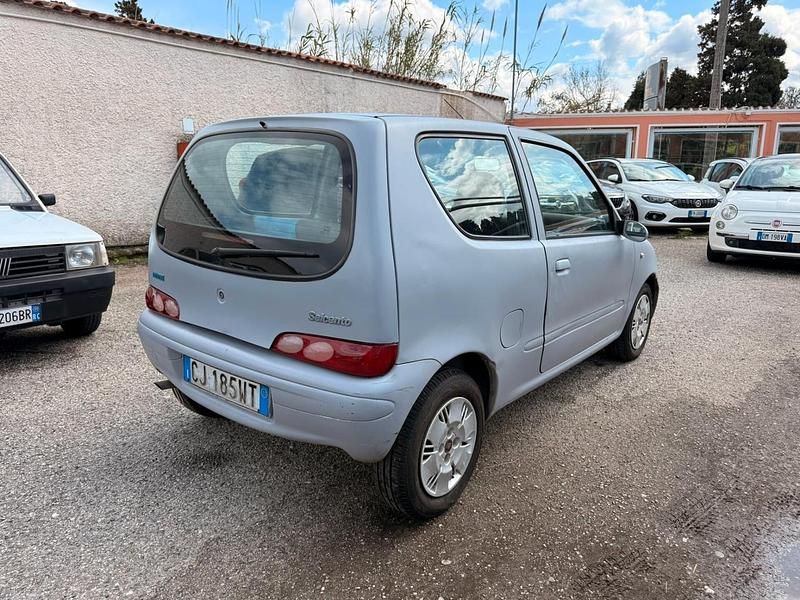 Usata Fiat 600 Comfort 54 CV (39 kW) 2003 Grigio Berlina