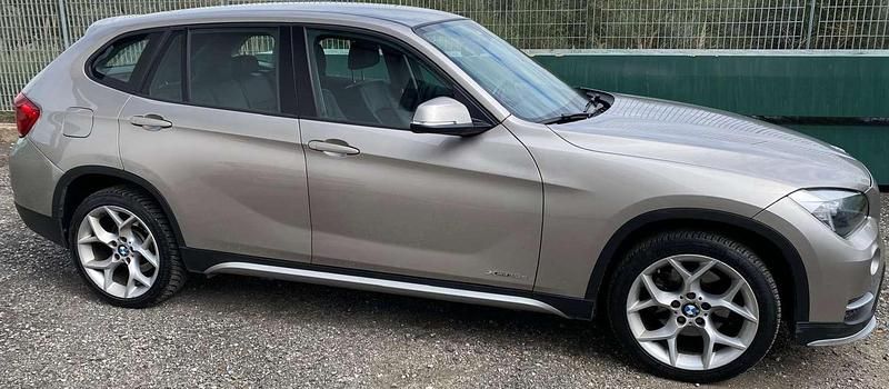 Usata BMW X1 xLine 143 CV (105 kW) 2014 Oro SUV