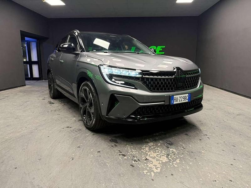 Usata Renault Austral Techno 131 CV (96 kW) 2025 Grigio SUV