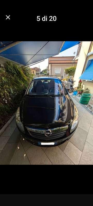 Usata Opel Corsa Sport 80 CV (58 kW) 2008 Nero Utilitaria