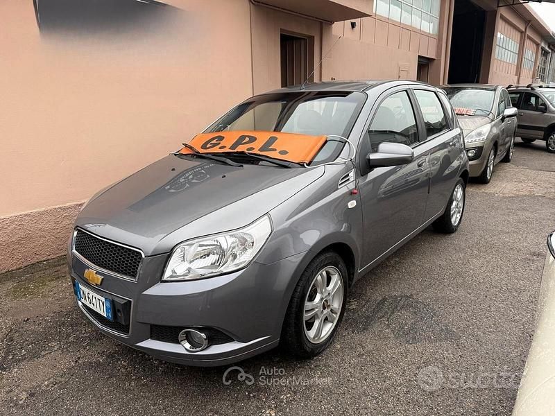 Grigio Usata 2008 Chevrolet Aveo LT Tre volumi | 3950 € (Molto cara) - Immagine 1/4