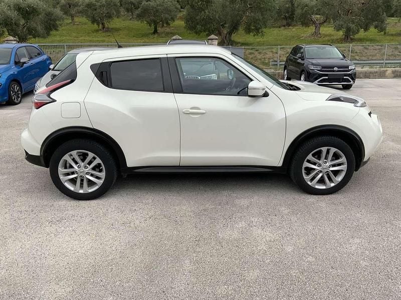 Usata Nissan Juke Tekna 110 CV (80 kW) 2015 Bianco SUV