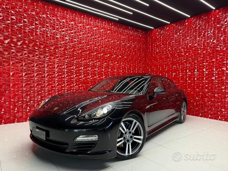 Usata Porsche Panamera Platinum Edition 250 CV (183 kW) 2012 Nero Utilitaria