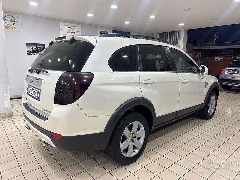 Usata Chevrolet Captiva 126 CV (92 kW) 2016 Grigio SUV