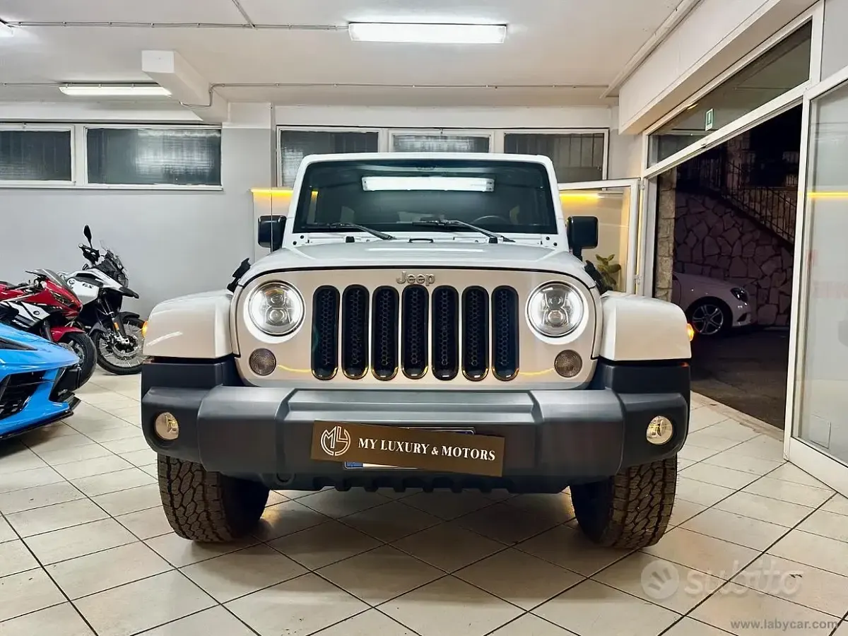 Usata Jeep Wrangler Unlimited Sahara 200 CV (147 kW) 2016 Other SUV