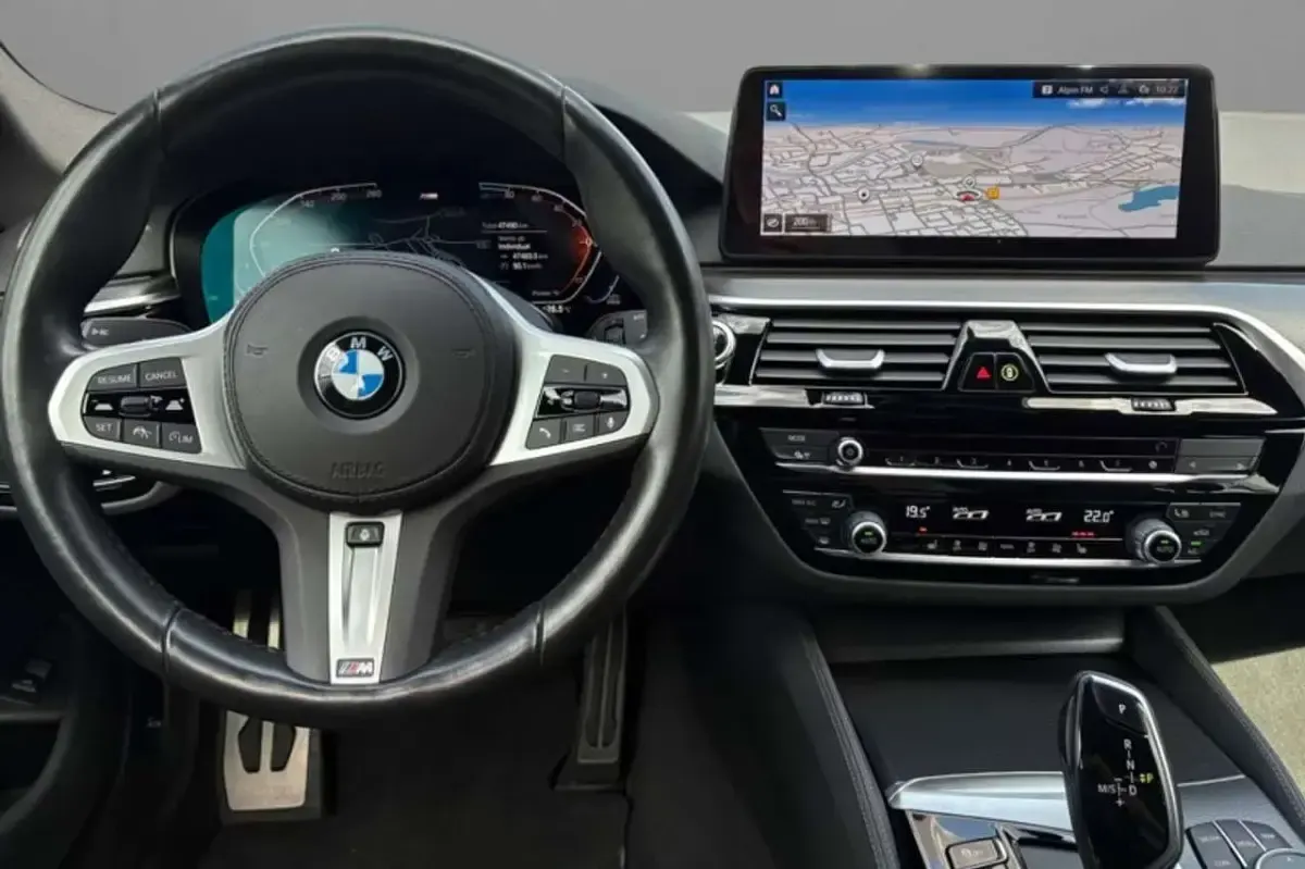 Usata BMW 520 M Sport 190 CV (139 kW) 2023 Grigio Berlina