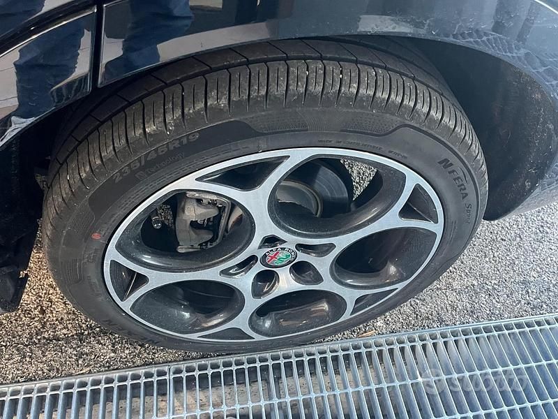 Usata Alfa Romeo Tonale Ti 131 CV (96 kW) 2024 Nero SUV