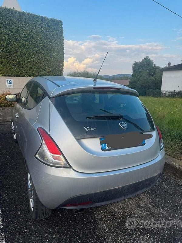 Usata Lancia Ypsilon 80 CV (58 kW) 2014 Utilitaria