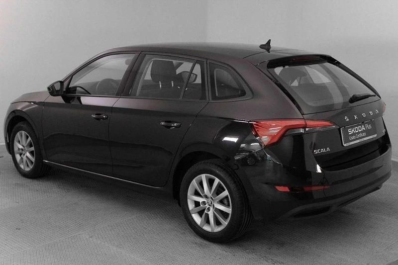 Usata Skoda Scala Ambition 90 CV (66 kW) 2021 Nero Utilitaria