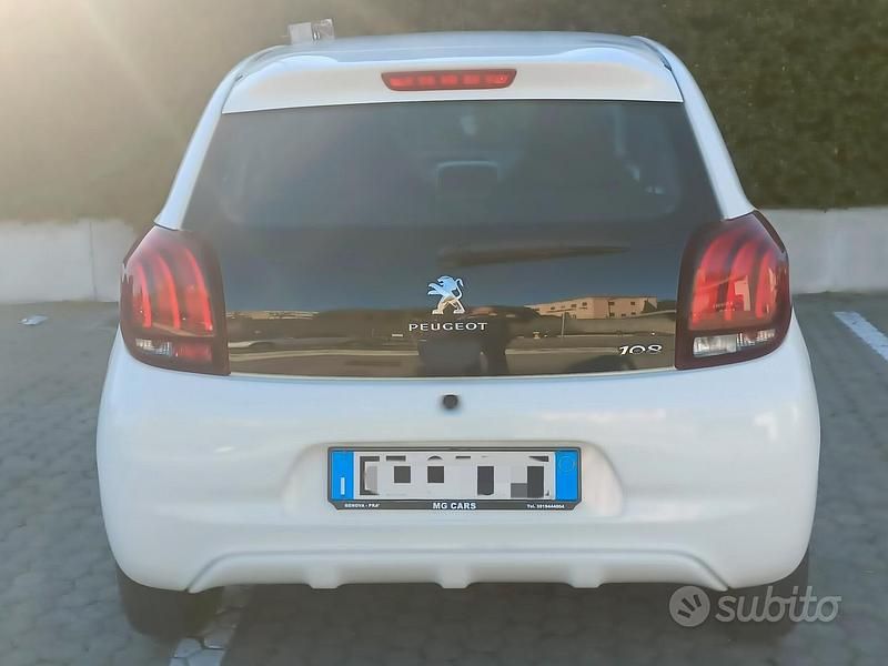 Usata Peugeot 108 Active 82 CV (60 kW) 2015 Bianco Utilitaria