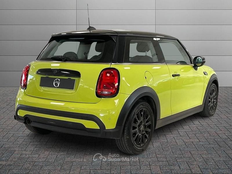 Usata Mini Cooper Clubman Classic 136 CV (100 kW) 2023 Giallo Station wagon