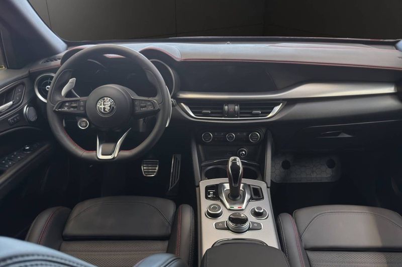 Usata Alfa Romeo Stelvio Veloce 210 CV (154 kW) 2020 Rosso monza SUV