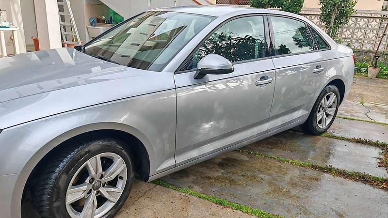 Usata Audi A4 Business 122 CV (89 kW) 2016 Grigio Berlina
