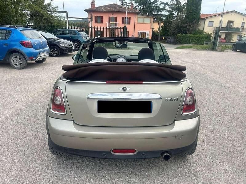 Usata Mini Cooper Cabriolet 120 CV (88 kW) 2009 Other Cabrio