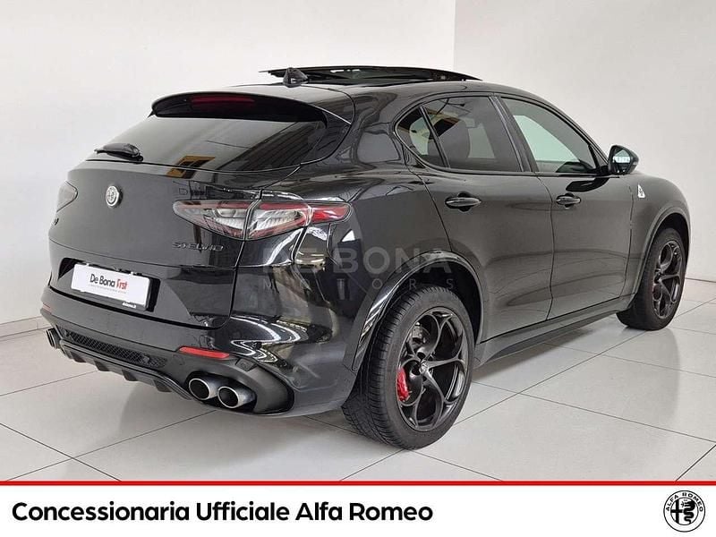 Usata Alfa Romeo Stelvio Quadrifoglio 510 CV (375 kW) 2021 Nero SUV