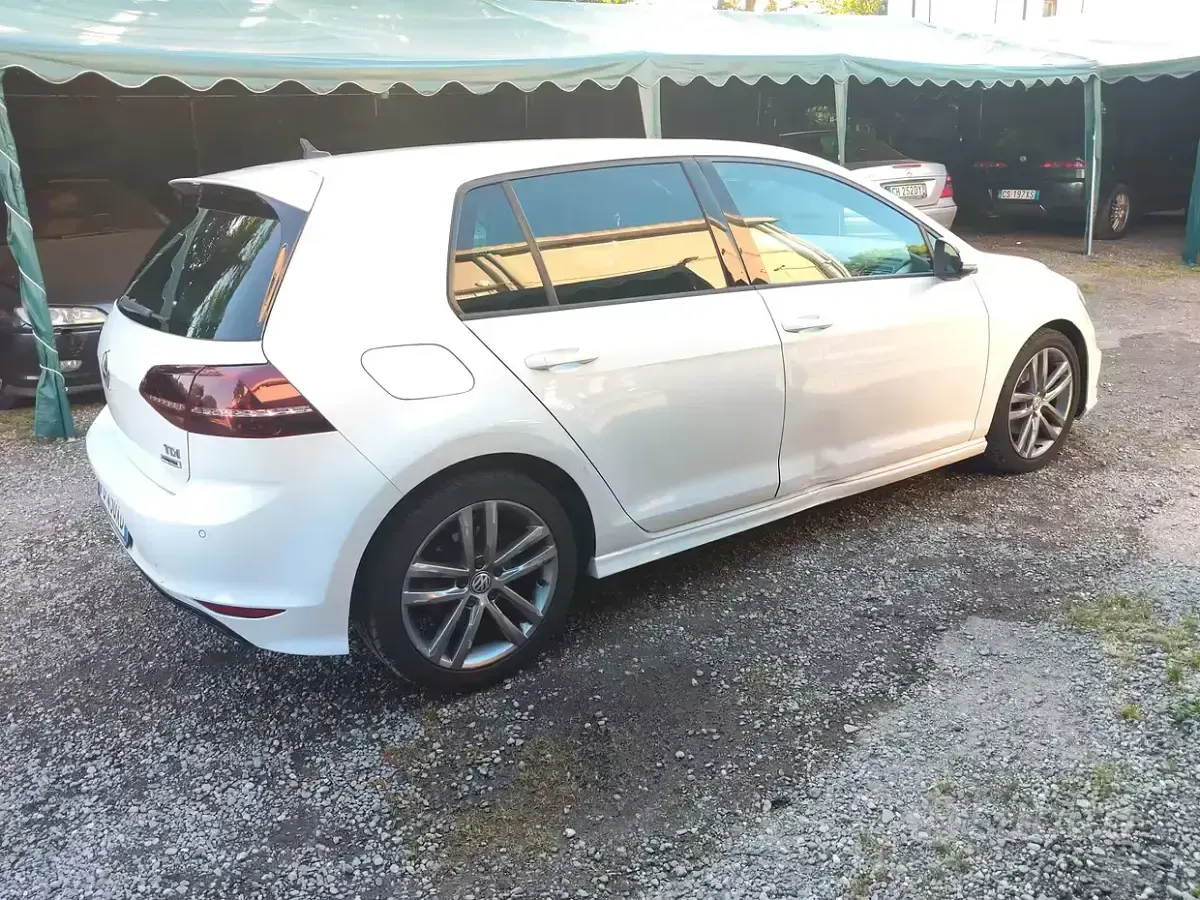 Usata VW Golf VII R-line 110 CV (80 kW) 2016 Bianco Berlina