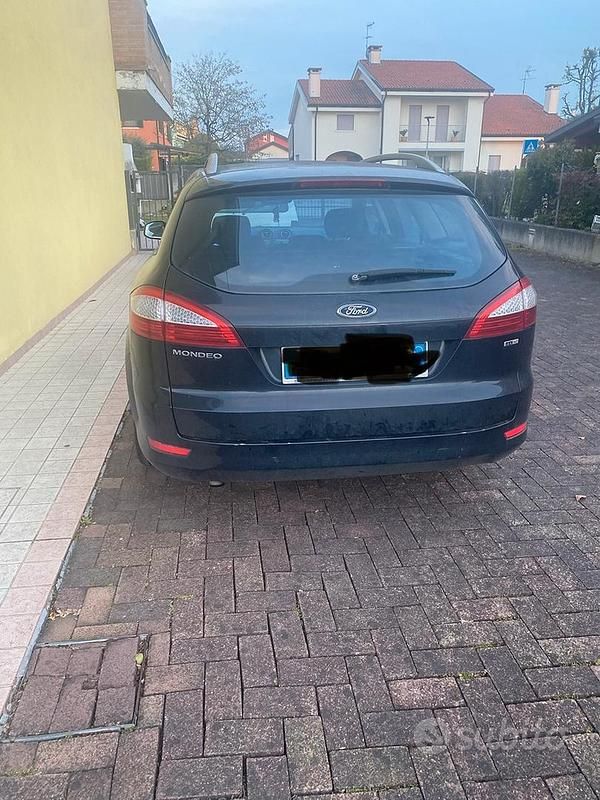 Usata Ford Mondeo Titanium 145 CV (106 kW) 2009 Nero Station wagon