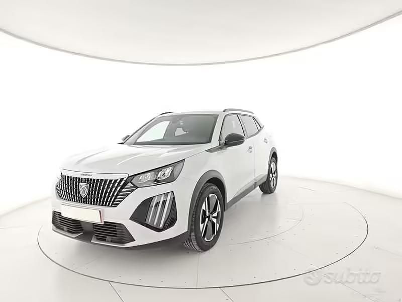Usata Peugeot 2008 Allure 101 CV (74 kW) 2025 Bianco SUV