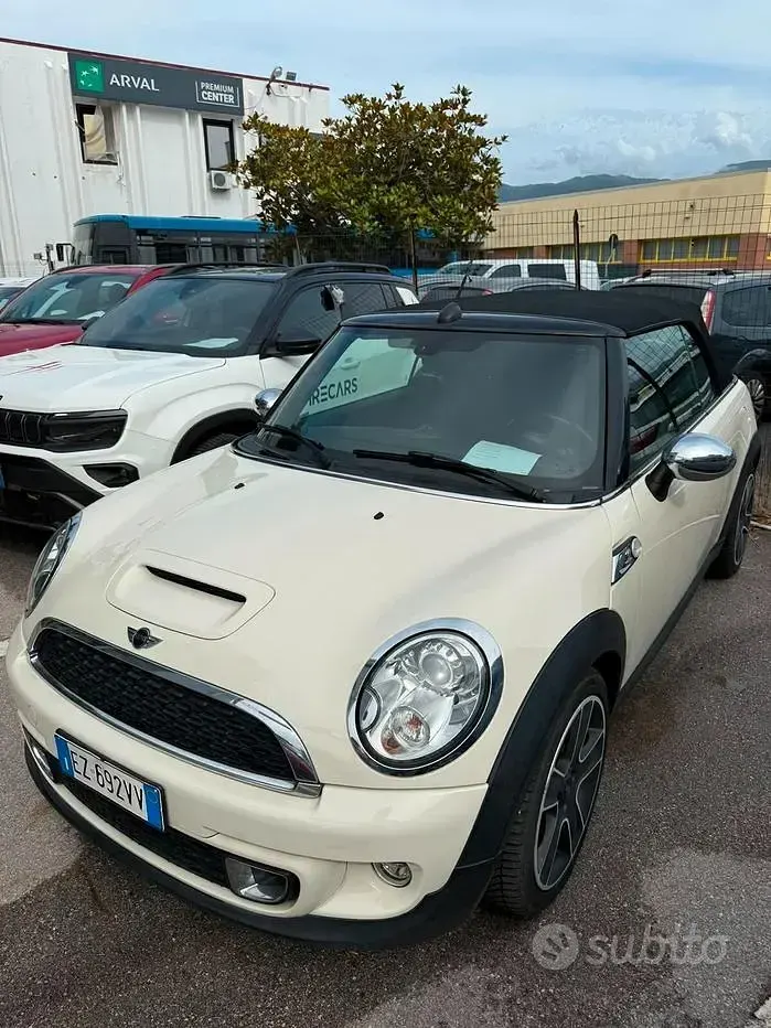 Usata Mini Cooper S Cabriolet 143 CV (105 kW) 2015 Cabrio