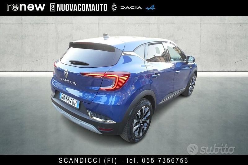 Usata Renault Captur Intens 101 CV (74 kW) 2023 Blu SUV