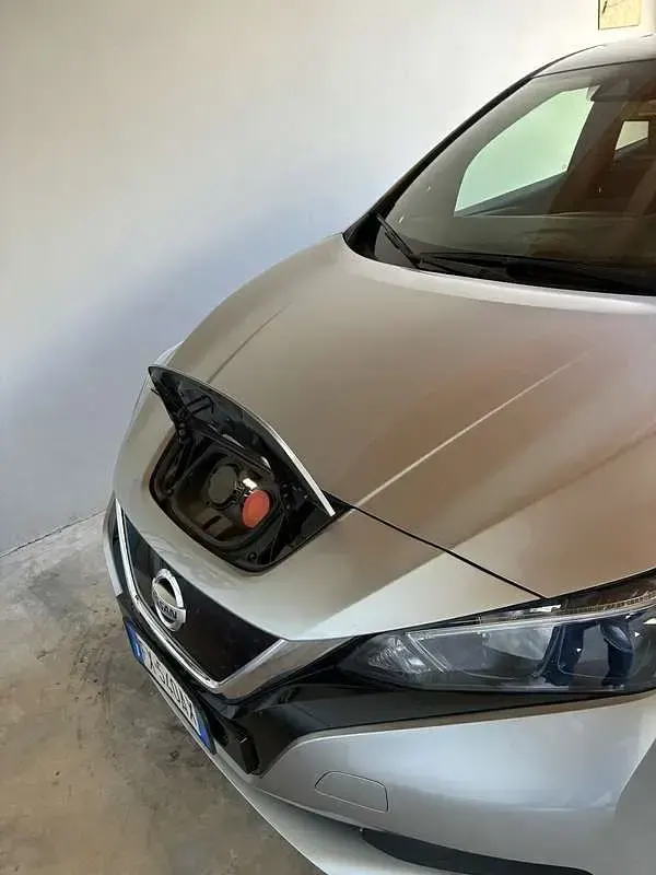 Usata Nissan Leaf Visia+ 89 kW (122 CV) 2019 Utilitaria